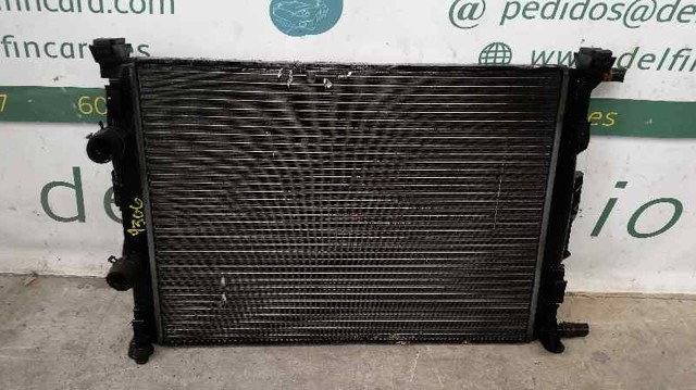 Radiador de esfriamento de motor 8200115542 RENAULT