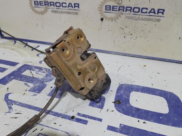 Fecho da porta traseira direita 8200119332 RENAULT
