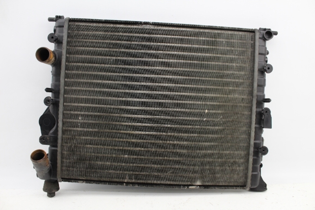 Radiador de esfriamento de motor 8200125767 RENAULT