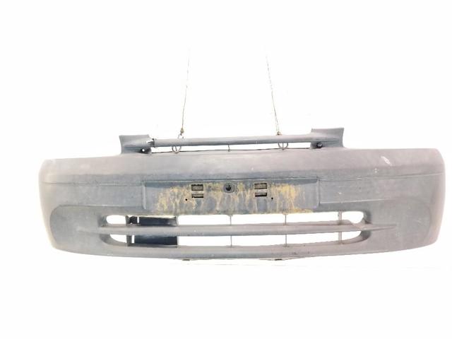 Pára-choque dianteiro 8200127401 RENAULT