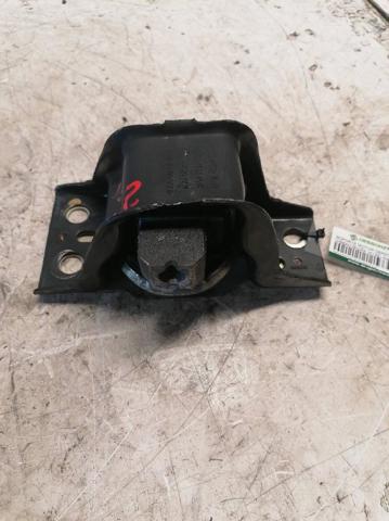 Coxim (suporte) direito de motor 8200131305 NISSAN
