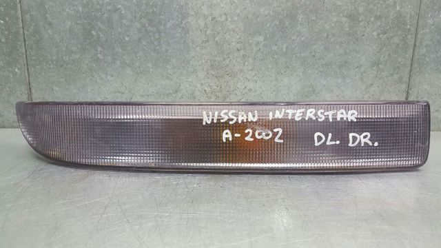 Pisca-pisca direito 8200133629 NISSAN