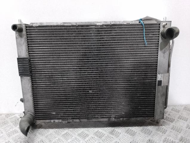 Radiador de esfriamento de motor 8200138738 RENAULT