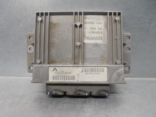 Lanterna traseira esquerda 8200142883 RENAULT