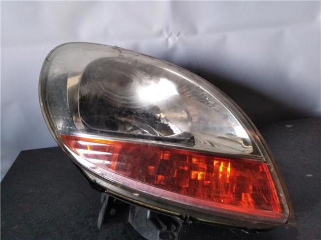 Luz direita 8200150617 RENAULT