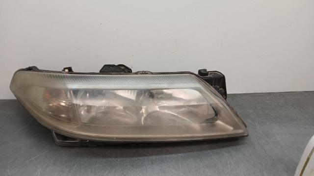 Luz direita 8200163324 RENAULT