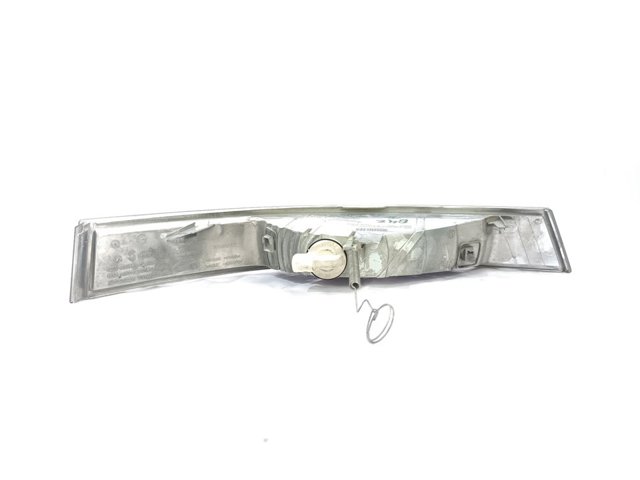 Pisca-pisca esquerdo 8200163914 NISSAN