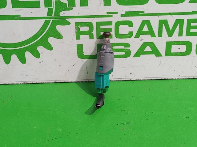 Sensor de ativação de embraiagem 8200168240 RENAULT