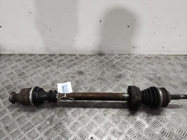 Semieixo (acionador) dianteiro direito 8200168513 RENAULT