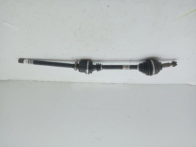 Semieixo (acionador) dianteiro direito 8200169163 RENAULT