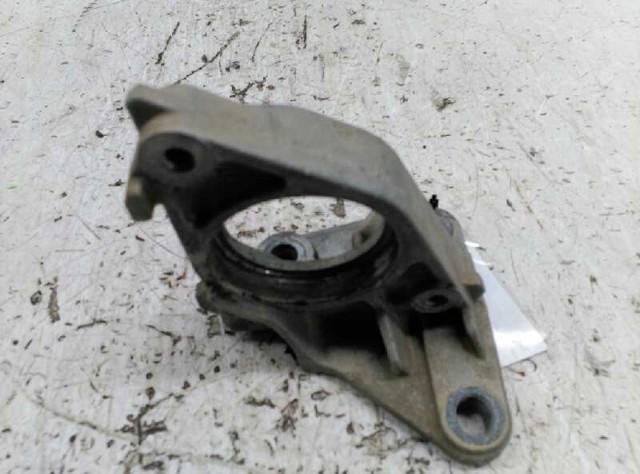 Suporte de rolamento suspenso do semieixo dianteiro 8200187544 RENAULT