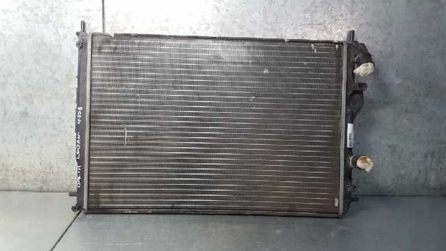 Radiador de esfriamento de motor 8200189288D RENAULT