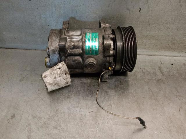 Compressor de aparelho de ar condicionado 8200201422 RENAULT