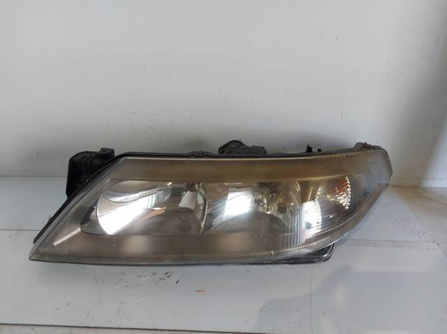 Luz esquerda 8200207519 RENAULT