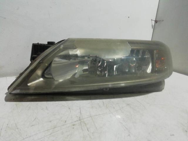 Luz esquerda 8200207519 RENAULT