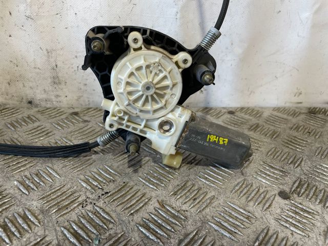Mecanismo de acionamento de vidro da porta dianteira esquerda 82002098 RENAULT