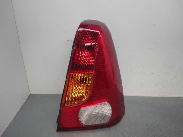 Lanterna traseira direita 8200211019 RENAULT