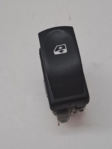 Botão traseiro de ativação de motor de acionamento de vidro 8200214936 RENAULT
