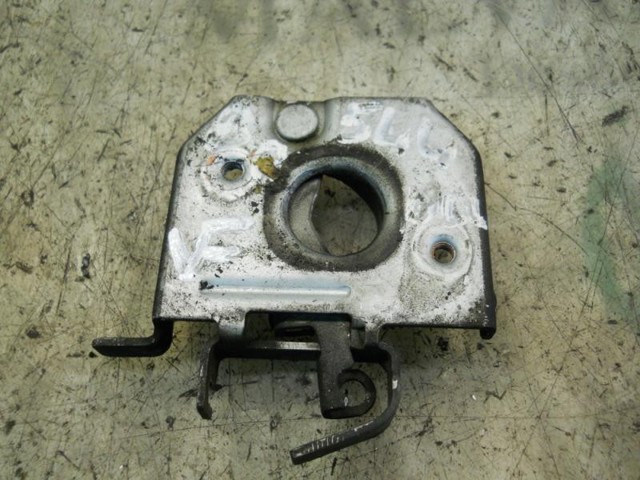 Fecho da capota 8200236510 RENAULT