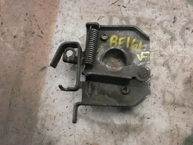 Fecho da capota 8200236510 RENAULT