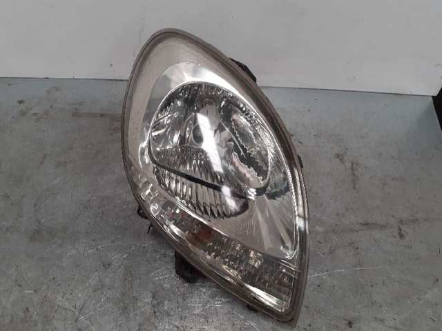 Luz direita 8200236591 NISSAN