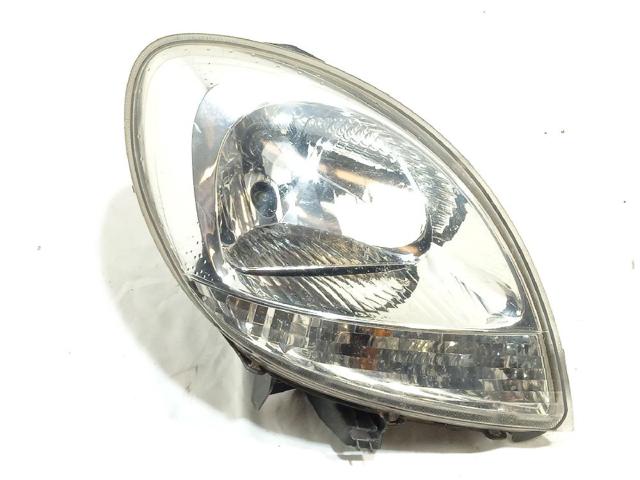 Luz direita 8200236591 NISSAN