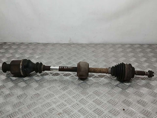 Semieixo (acionador) dianteiro direito 8200240430 RENAULT