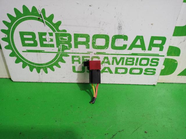 Relê elétrico multifuncional 8200253922 RENAULT