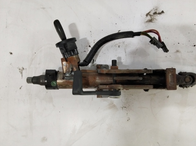 Coluna da direção 8200271345 RENAULT
