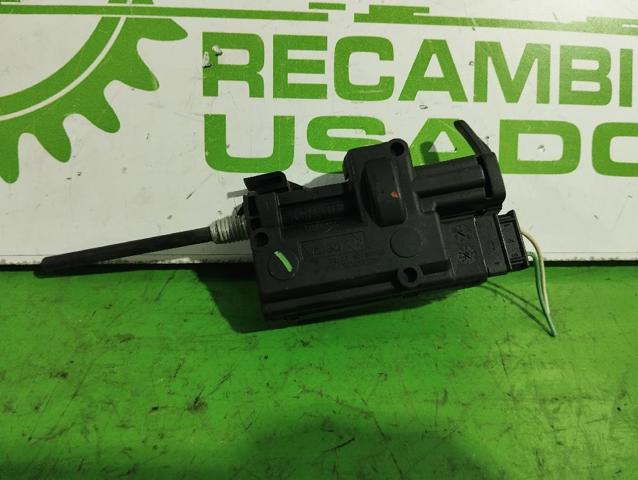 Motor acionador de abertura do alcapão de tanque 8200305732 RENAULT