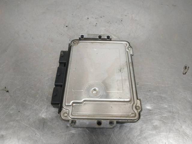Módulo de direção (Centralina eletrônica) de motor 8200310863 RENAULT