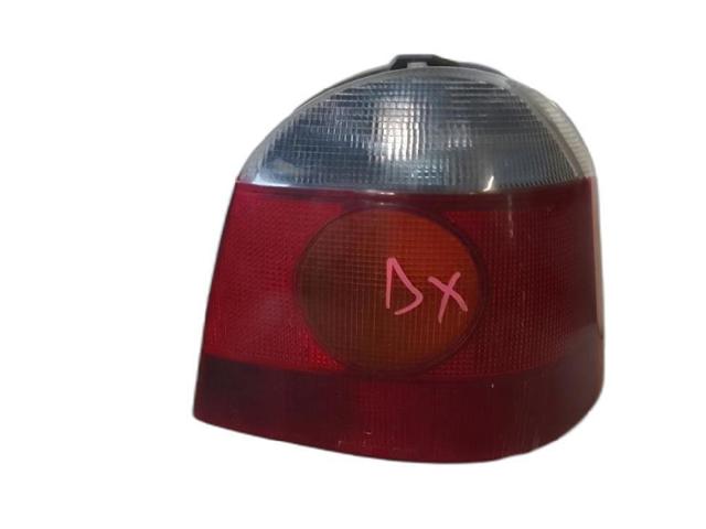 Lanterna traseira esquerda externa 8200338148 RENAULT
