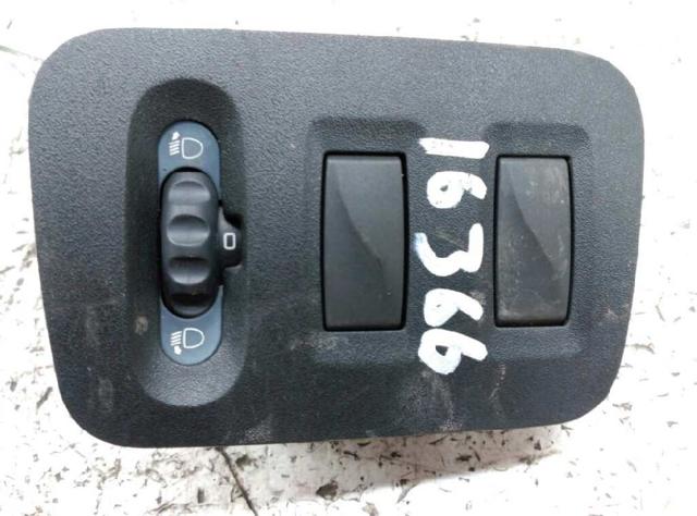 Botão (regulador) de corretor das luzes 8200379685 RENAULT