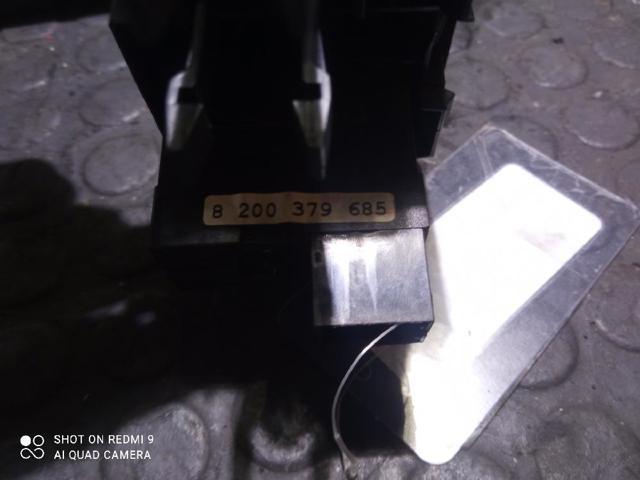 Botão (regulador) de corretor das luzes 8200379685 RENAULT