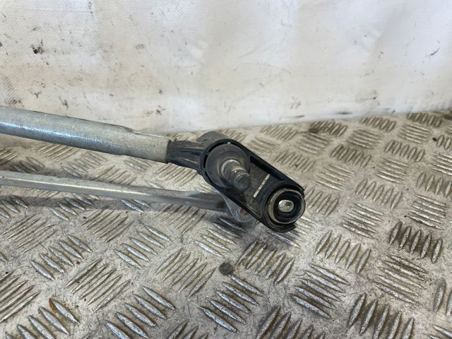 Trapézio de limpador pára-brisas 8200409692C RENAULT