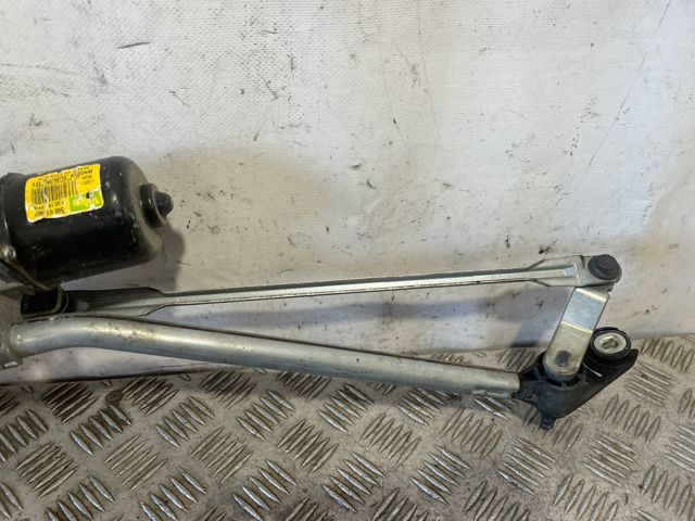 Trapézio de limpador pára-brisas 8200409692D RENAULT