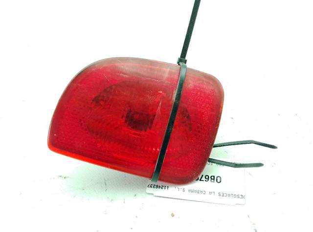 Lanterna traseira esquerda 8200419949 RENAULT