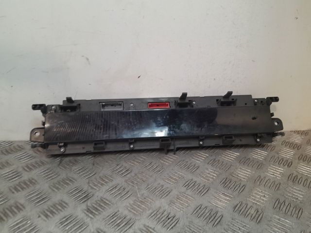 Painel de instrumentos (quadro de instrumentos) 8200451505 RENAULT