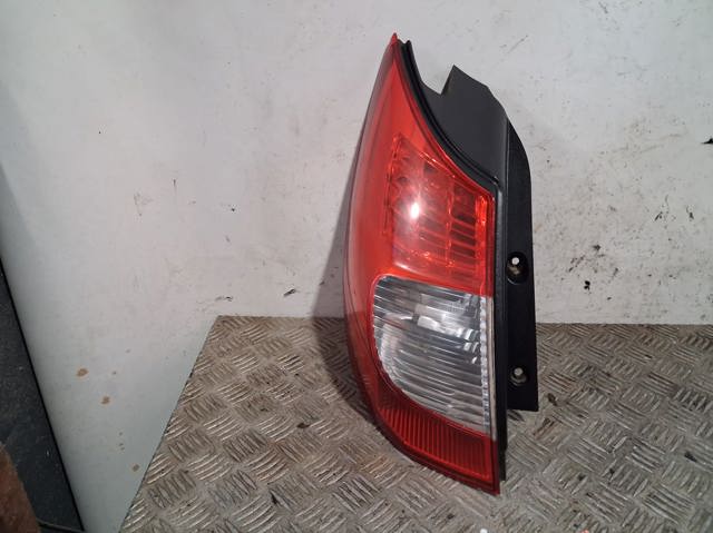 Lanterna traseira esquerda 8200474328A RENAULT
