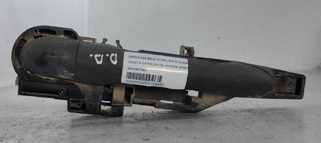 Suporte de maçaneta externa da porta dianteira direita 8200497590 MERCEDES