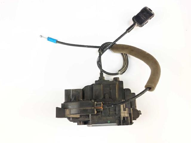 Fecho da porta traseira esquerda batente 8200497672 MERCEDES