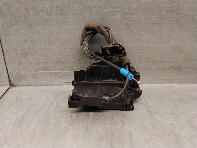 Fecho da porta traseira esquerda batente 8200497672 MERCEDES