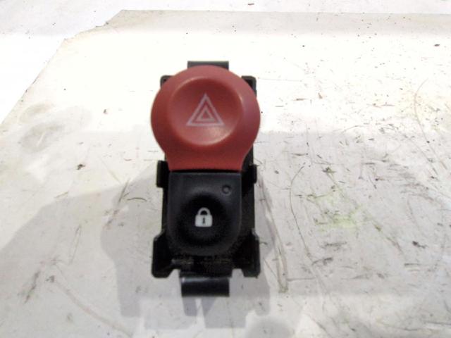 Botão de ativação do sinal de emergência 8200523299 RENAULT