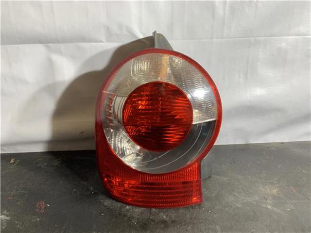Lanterna traseira esquerda 8200538786 RENAULT