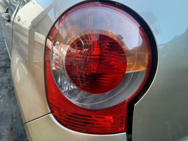 Lanterna traseira esquerda 8200538786 RENAULT