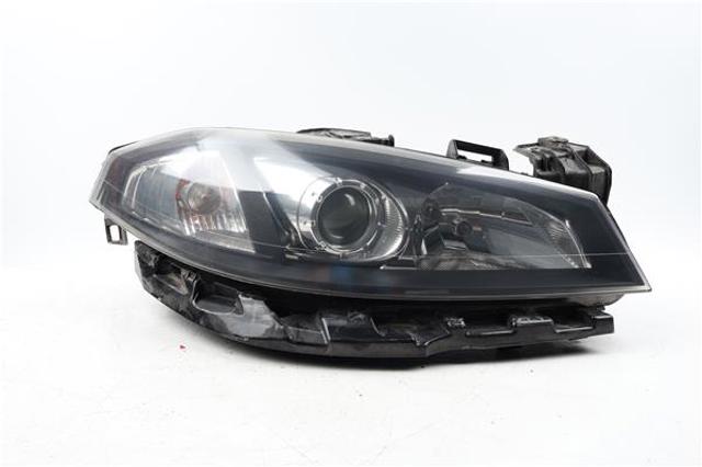 Luz direita 8200555906 RENAULT