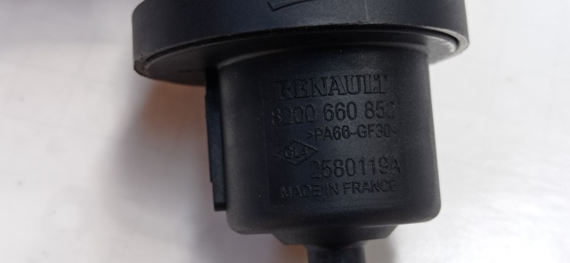 Válvula de adsorvedor dos vapores de combustível 8200660852 RENAULT