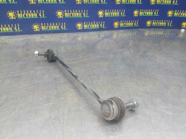 Montante de estabilizador dianteiro 8200661217 RENAULT