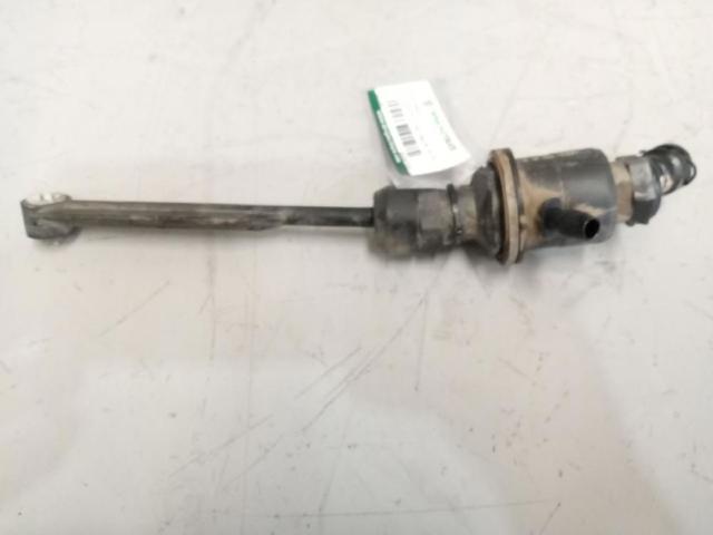 Cilindro mestre de embraiagem 8200673232 RENAULT