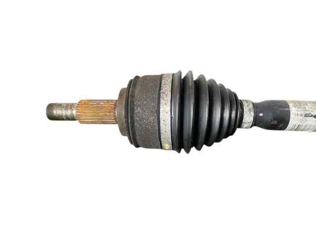 Semieixo (acionador) dianteiro direito 8200676172 RENAULT
